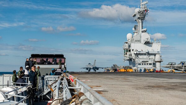 DCOM U.S. 6th Fleet Visits French Aircraft Carrier
