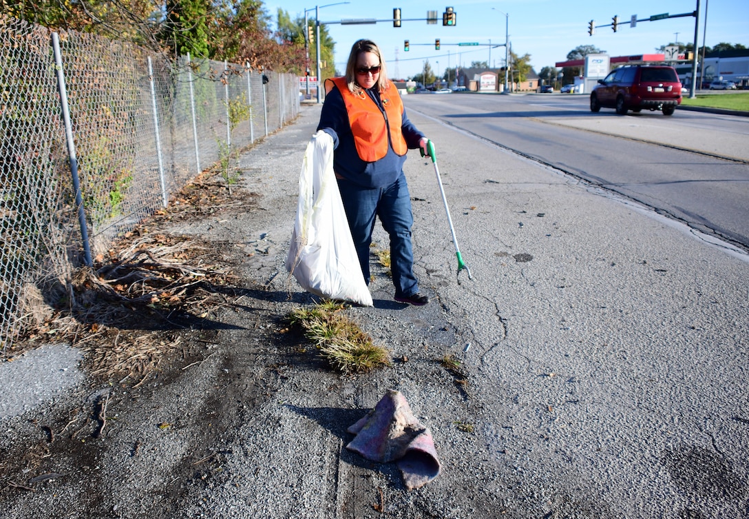 Defense Distribution Center Susquehanna employees volunteer for Adopt a Highway cleanup event