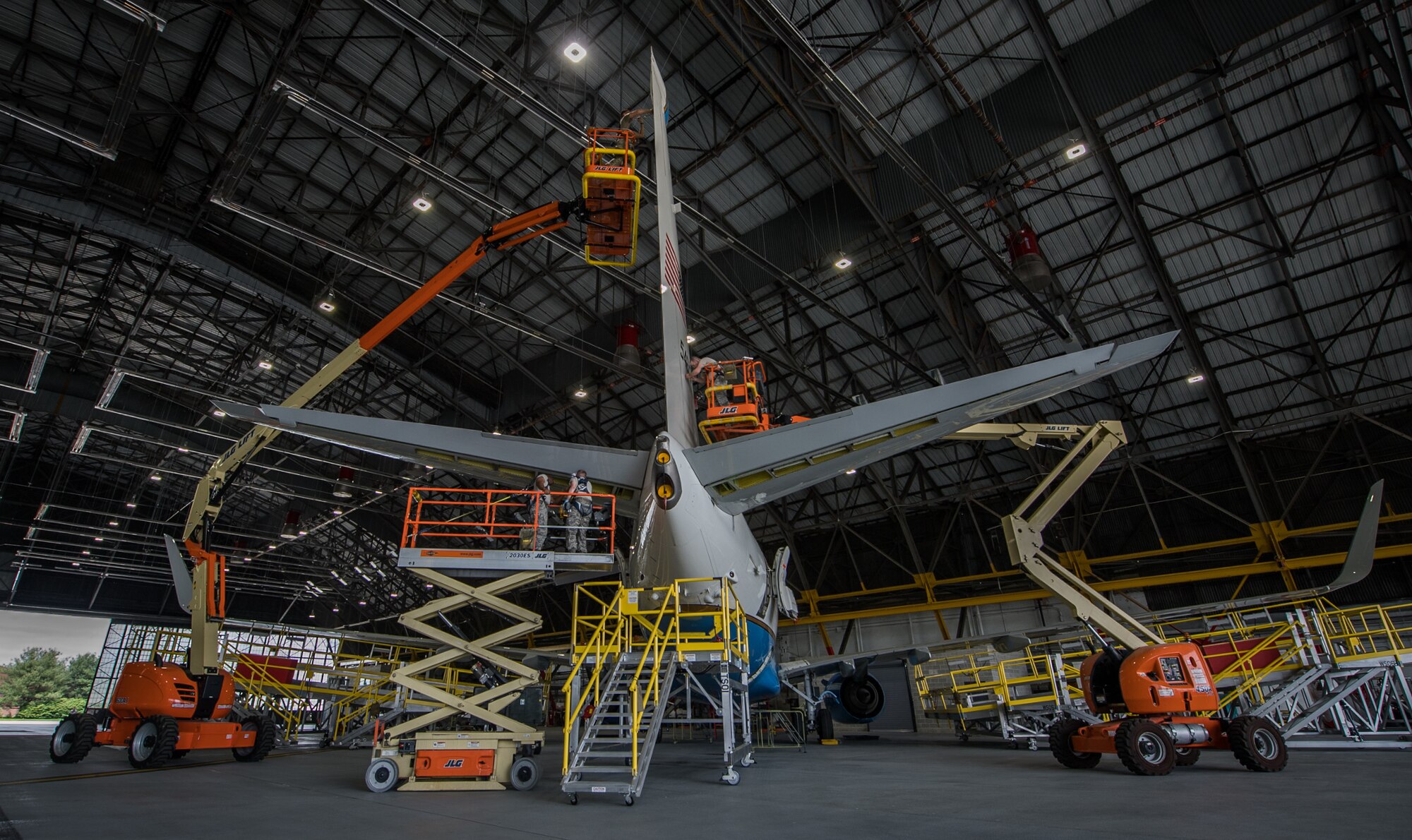 Aircraft maintainers from the 932nd Airlift Wing