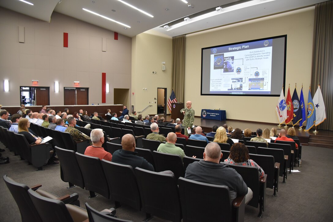 Distribution Commanding Officer presents awards, discusses strategic plan at town hall