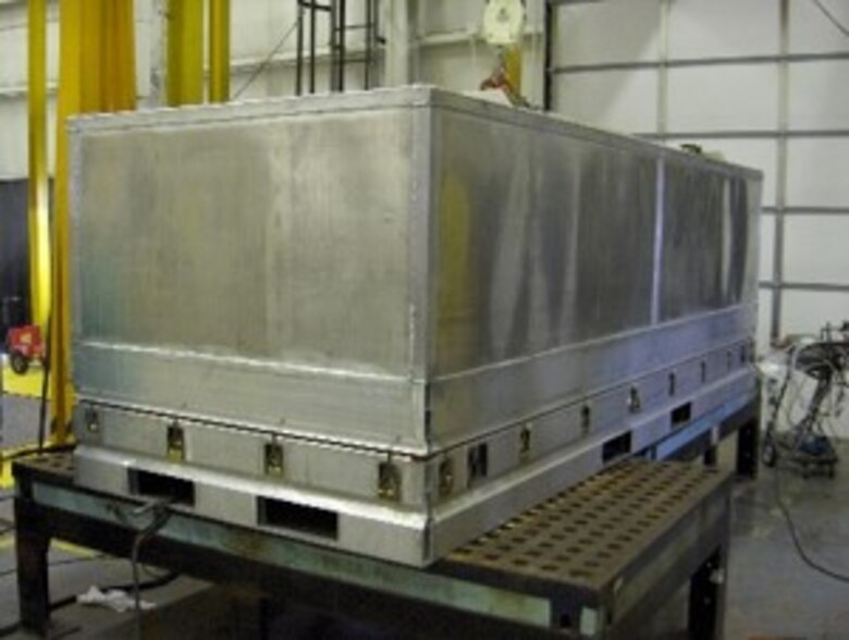 F-22 Raptor Canopy Container > Air Force Life Cycle ...
