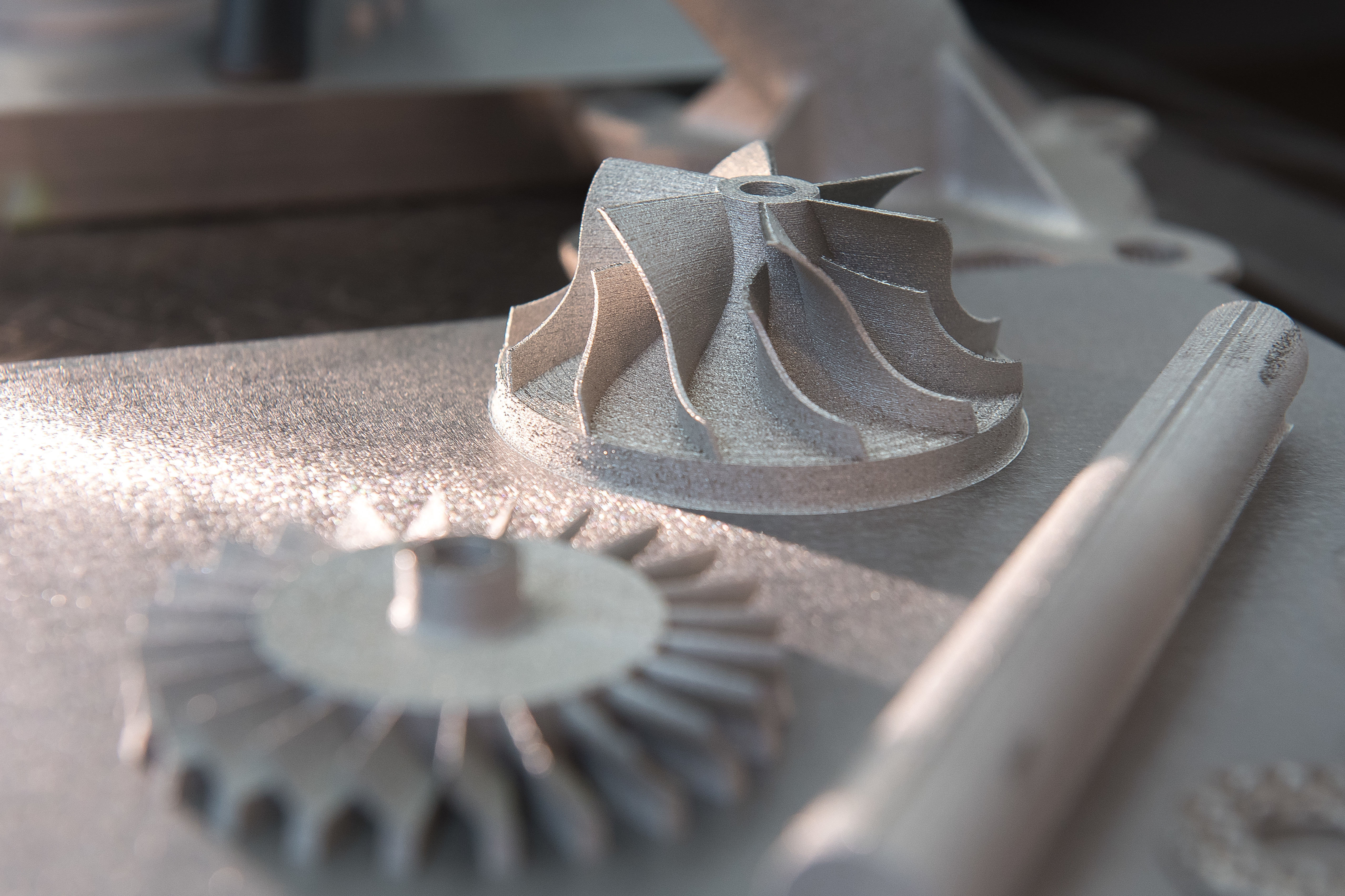 Large-scale 3D printers for additive manufacturing: design considerations  and challenges