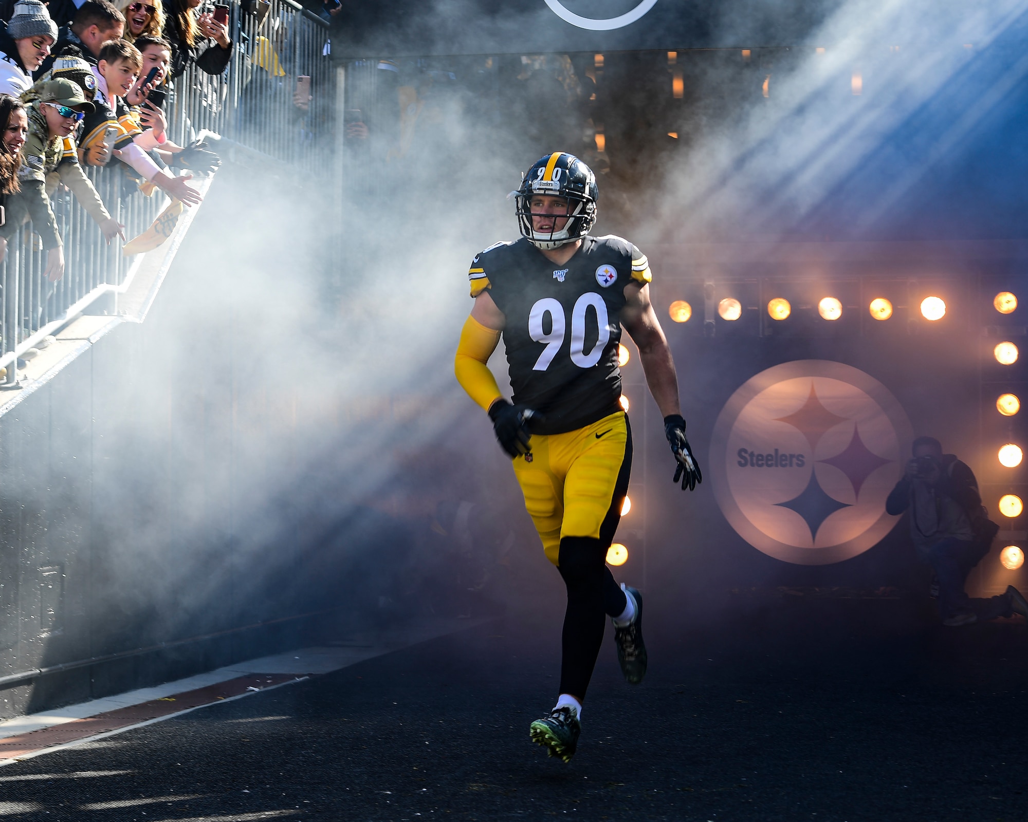 Pittsburgh Steelers linebacker T.J. Watt runs onto the field before a Pittsburgh Steelers vs. Indianapolis Colts game at Heinz Field in Pittsburgh, Pennsylvania, November 3, 2019.