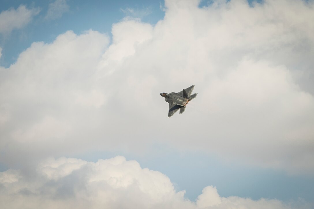 A U.S. Air Force F-22 Raptor performs an aerial demonstration at the Dubai Airshow, Nov. 17, 2019.