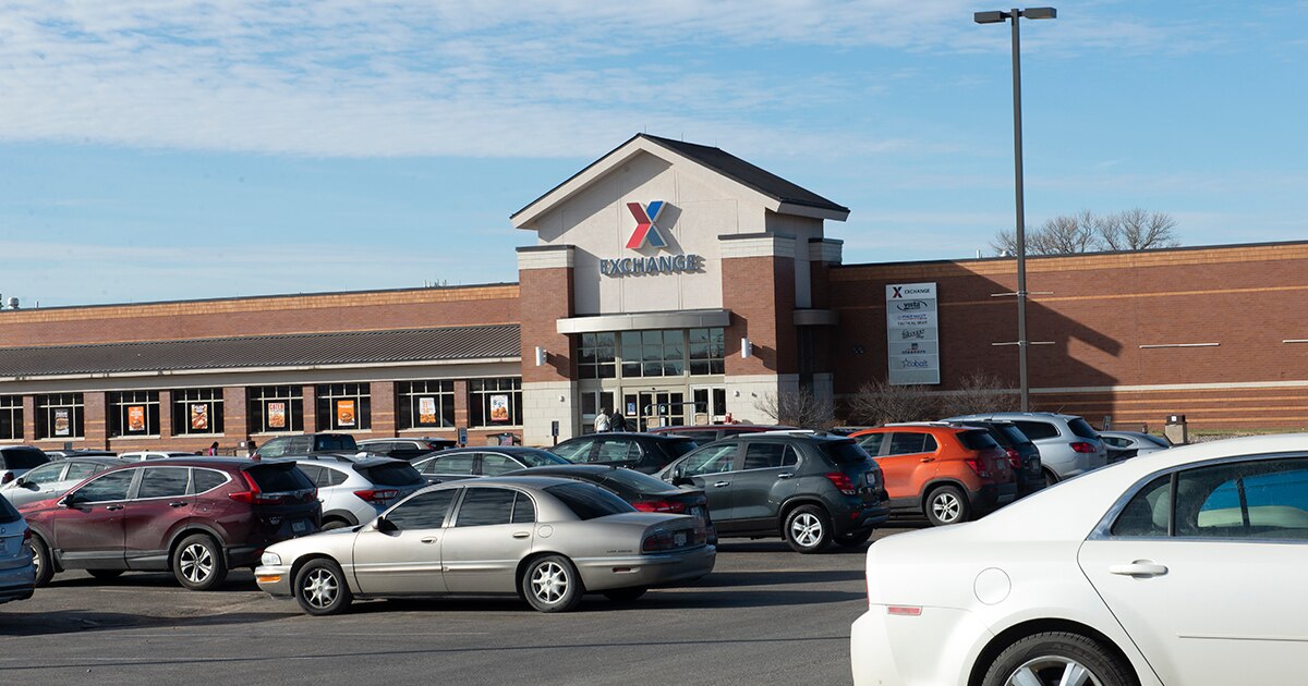 Offutt Air Force Base Exchange Expands Shopping Privileges > Offutt Air