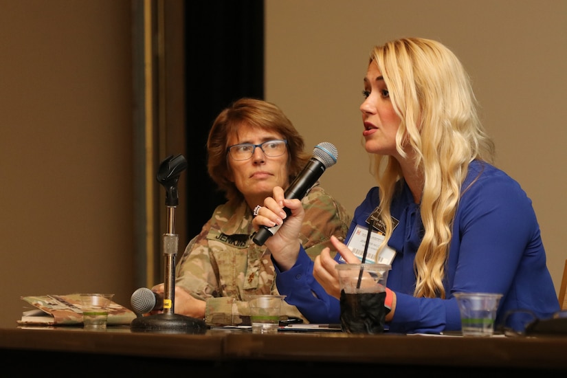 Army Reserve, California Guard come together for Yellow Ribbon event