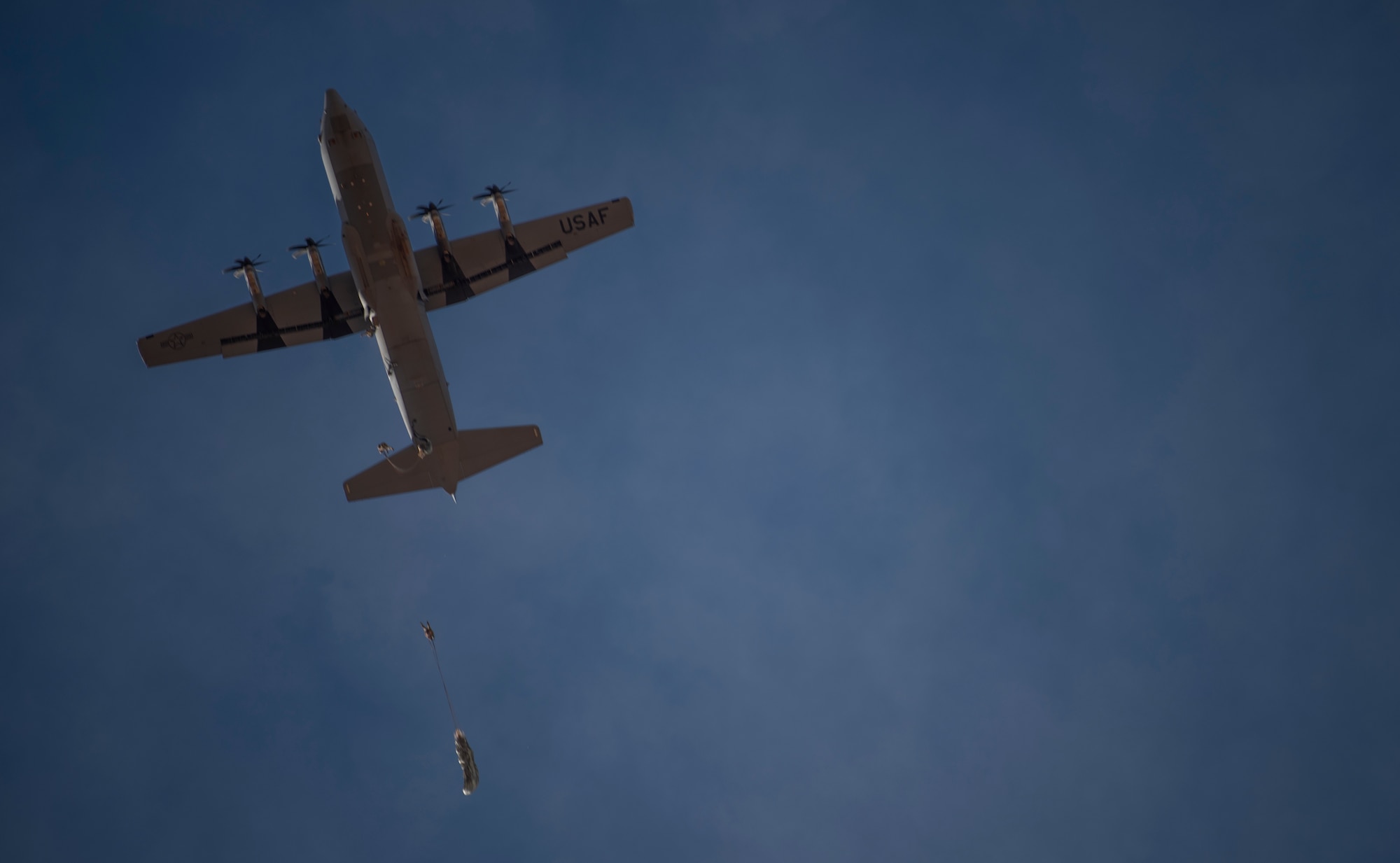 Super Hercules aircrew, maintenance train in Colorado