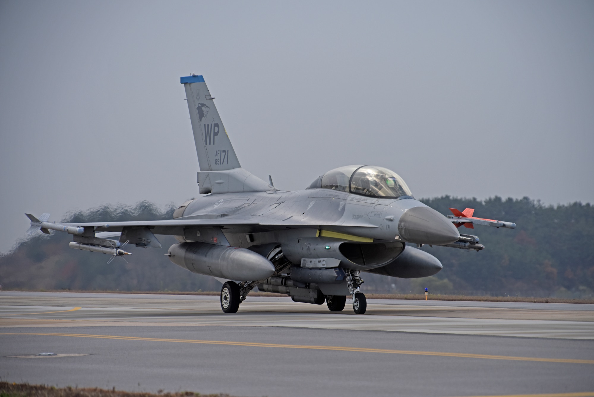 A U.S. Air Force F-16 Fighting Falcon assigned to the 35th Fighter Squadron taxis down the flightline at Kunsan Air Base, Republic of Korea, Nov. 19, 2019. The 35th FS “Pantons” perform air and space control roles including counter air, strategic attack, interdiction and close-air support missions. (U.S. Air Force photo by Staff Sgt. Mackenzie Mendez)