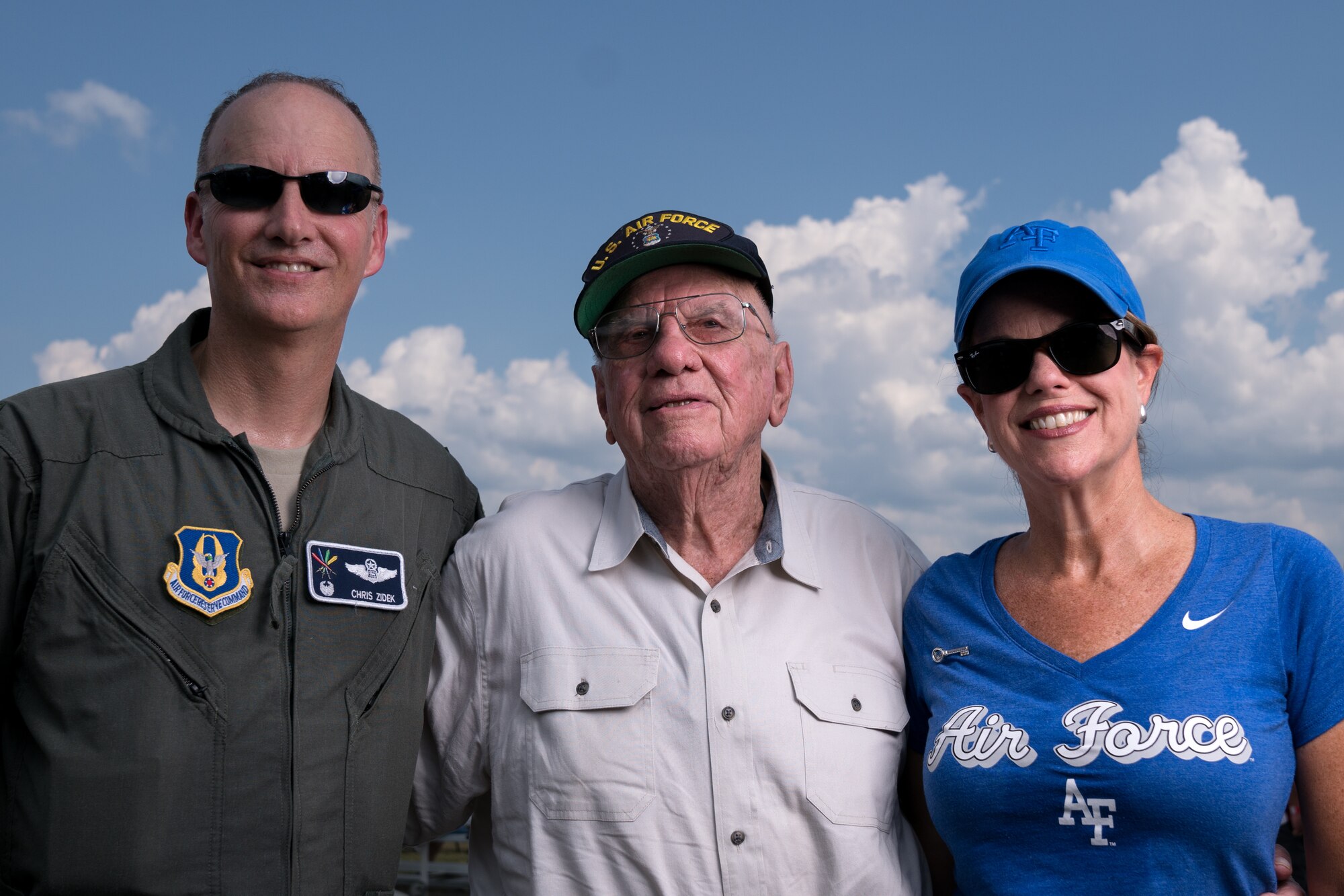 WWII veteran enjoys air show