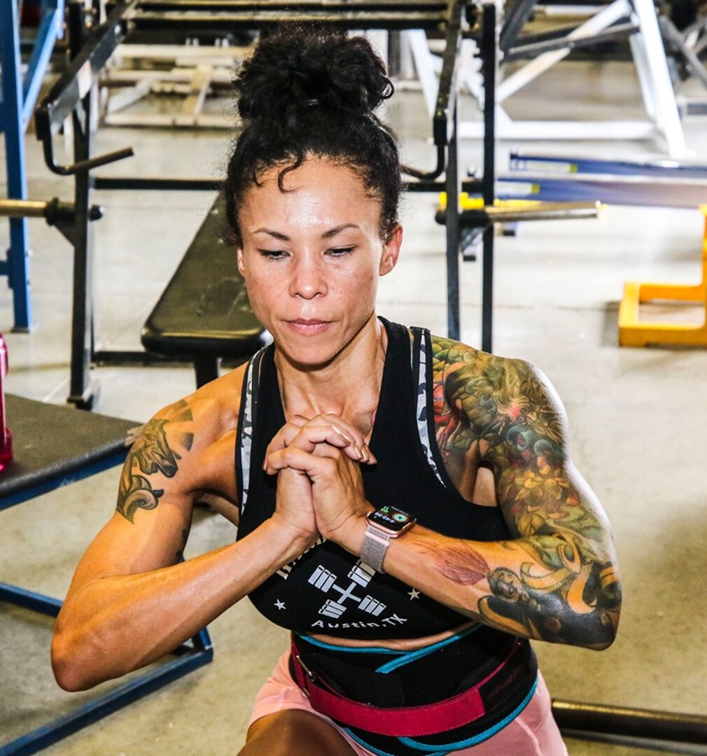 Face of Defense: Marine, Mother Wins at First Bodybuilding Competition >  U.S. Department of Defense > Defense Department News
