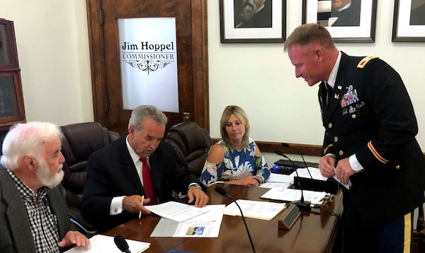 The U.S. Army Corps of Engineers Pittsburgh District has entered into a more than $1.3-million project partnership agreement with the Hanoverton, Ohio Board of Commissioners, for the construction of a sewage processing plant.