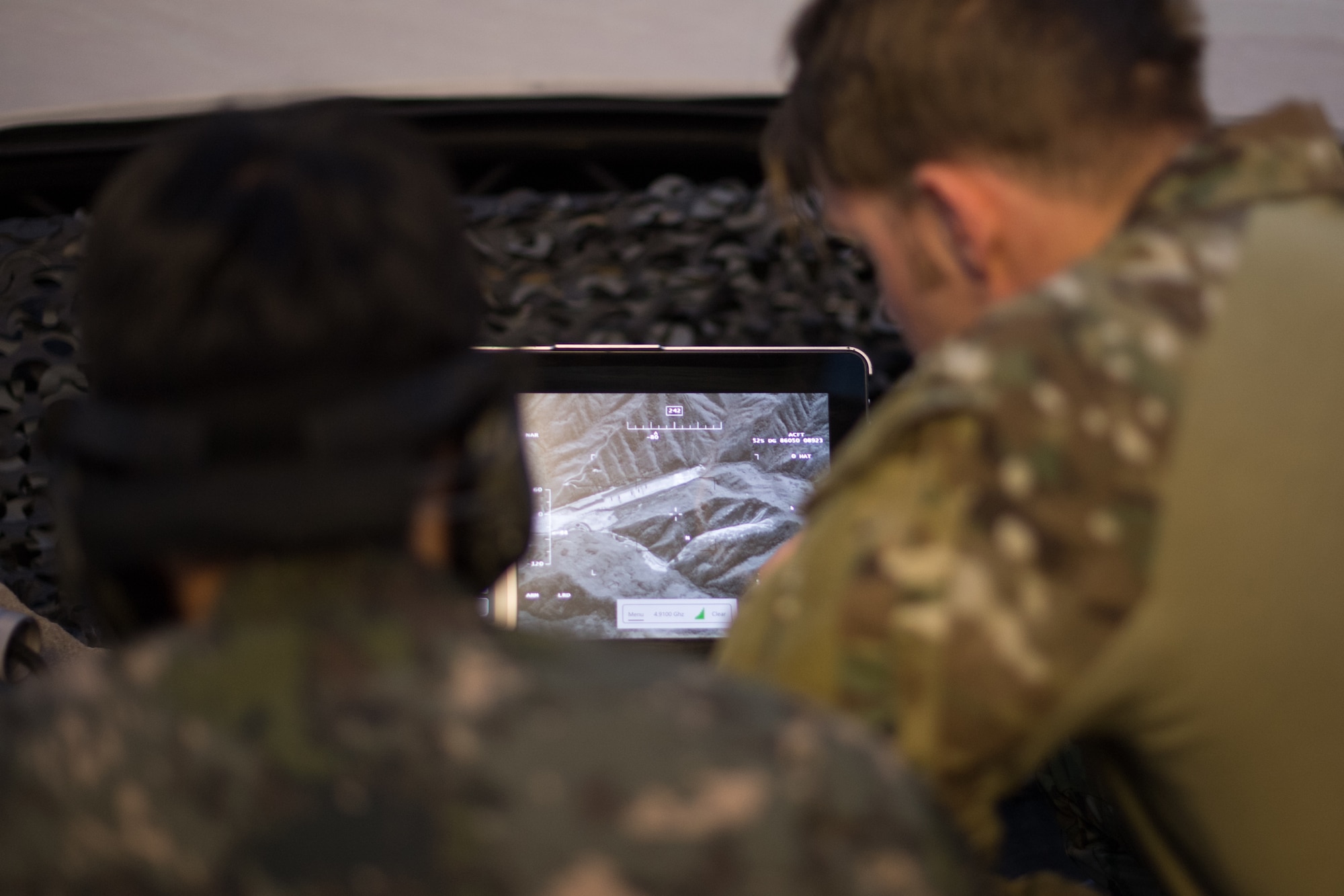 607 ASOG, ROKAF conduct JTAC simulator training