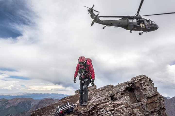 For Injured Hikers Army Aircrews A Welcome Sight From Above