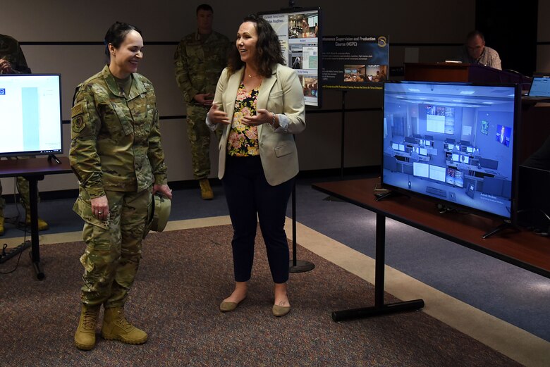 Air Force Installation Contracting Center commander visits the U.S. Air Force Expeditionary Operations School