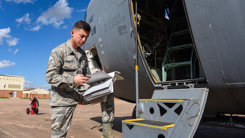 Hanson aces 365th Training Squadron's instruments and flight controls apprentice course