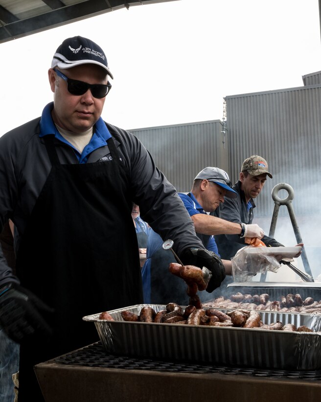 The 910th Airlift Wing hosted their annual family day weekend, Oct. 5 and 6, 2019, at Youngstown Air Reserve Station. The two-day event focused on bringing Reserve Citizen Airmen and their families together to acknowledge and show appreciation for family members' support of their Airmen.