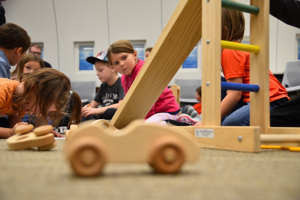 Students learn about flight.