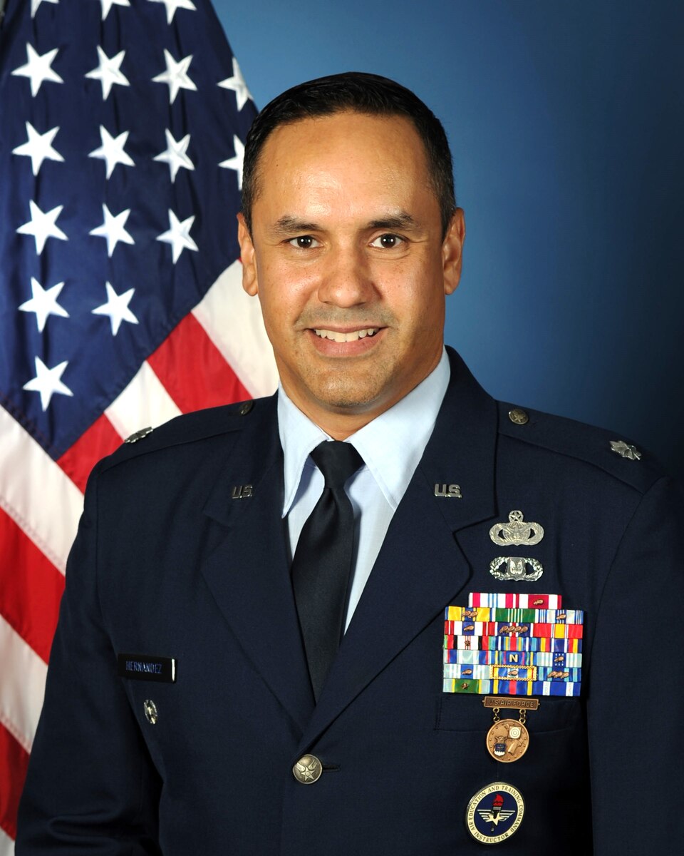 Lt Col Hernandez Official Photo