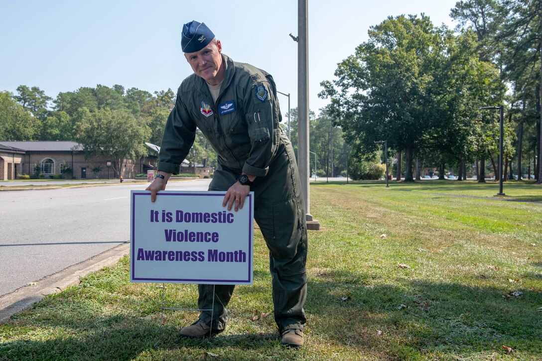 “Because 1 is 2 many”: 4 FW kicks off Domestic Violence Awareness Month