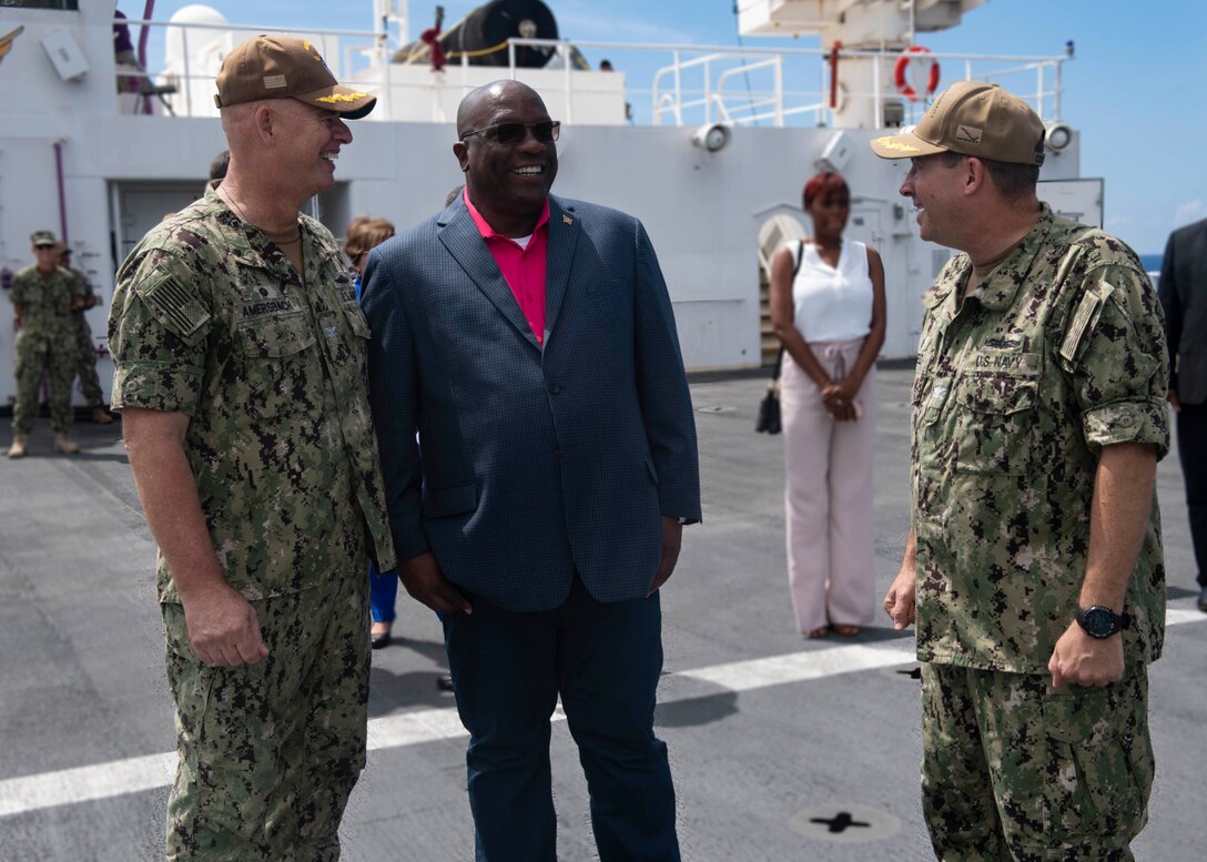 Dr. Timothy Harris, Prime Minister of St. Kitts and Nevis, visits USNS Comfort.