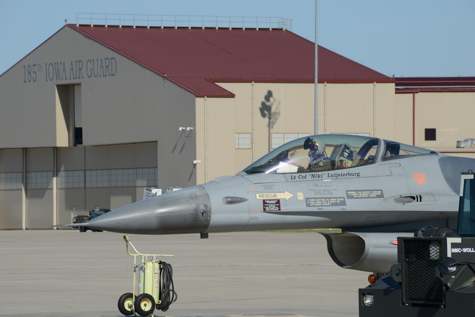 RNAF F-16 arrives for painting