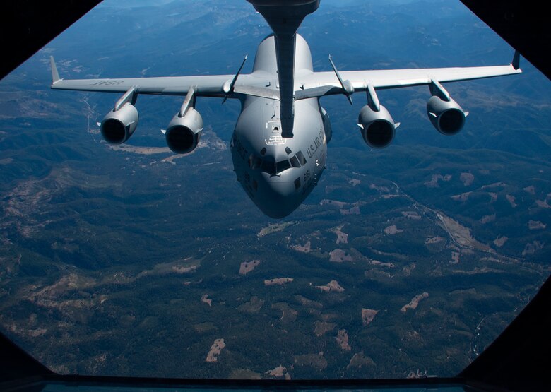 Travis Air Force Base aircraft refueling and flyover for the 2019 Capital City Airshow.