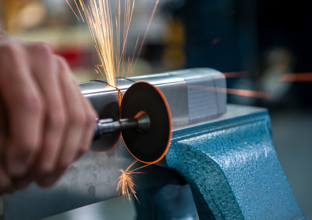 18th EMS supports Kadena’s aircraft