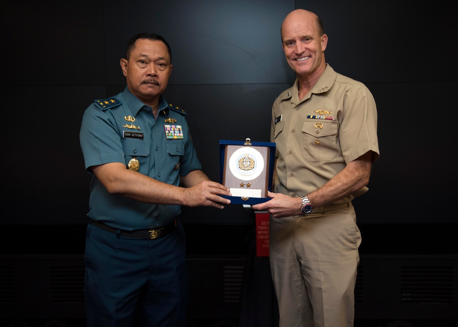 U.S. 7th Fleet Holds Staff Talks and Reinforces Partnership with Indonesian  Navy > Commander, U.S. 7th Fleet > Display