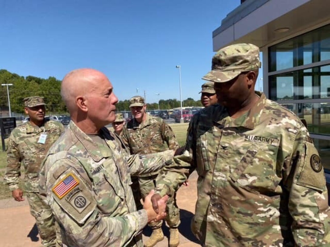 Lt. Gen. Luckey with 518th Sustainment Brigade