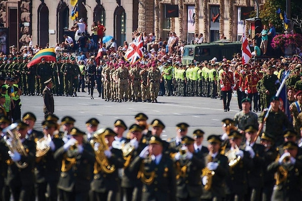 In August 2018, service members from many nations were represented in the Ukrainian Independence Day parade. Joint Multinational Training Group-Ukraine has been ongoing since 2015 and seeks to contribute to Ukraine’s internal defense capabilities and training capacity. (Tennessee Army National Guard)
