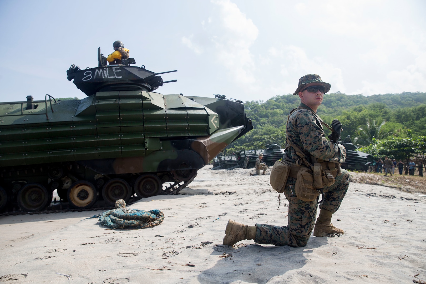 Japanese Service Members, Philippine and U.S. Marines Conduct Amphibious Landing