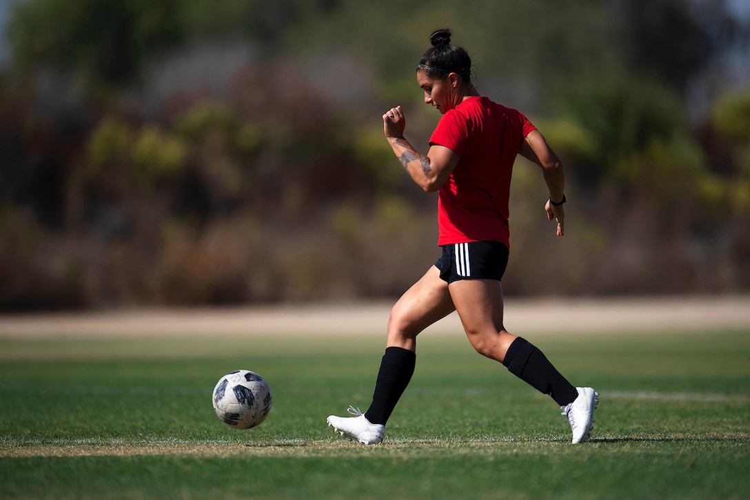 Army 1st Lt. Hanna Rozzi of the Women’s Armed Forces Soccer Team moves a ball up the field during soccer practice in Chula Vista, Calif. Oct. 10, 2019.