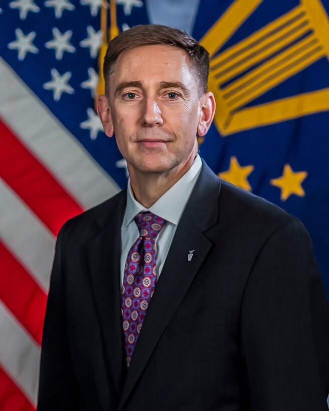 Portrait of Defense Logistics Agency Deputy Commander