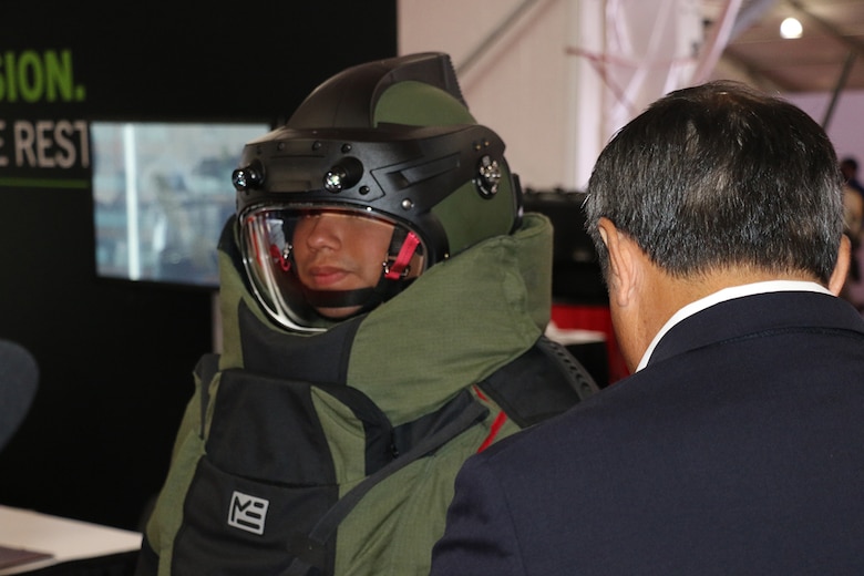Next-generation bomb suit lightens load for warfighter
