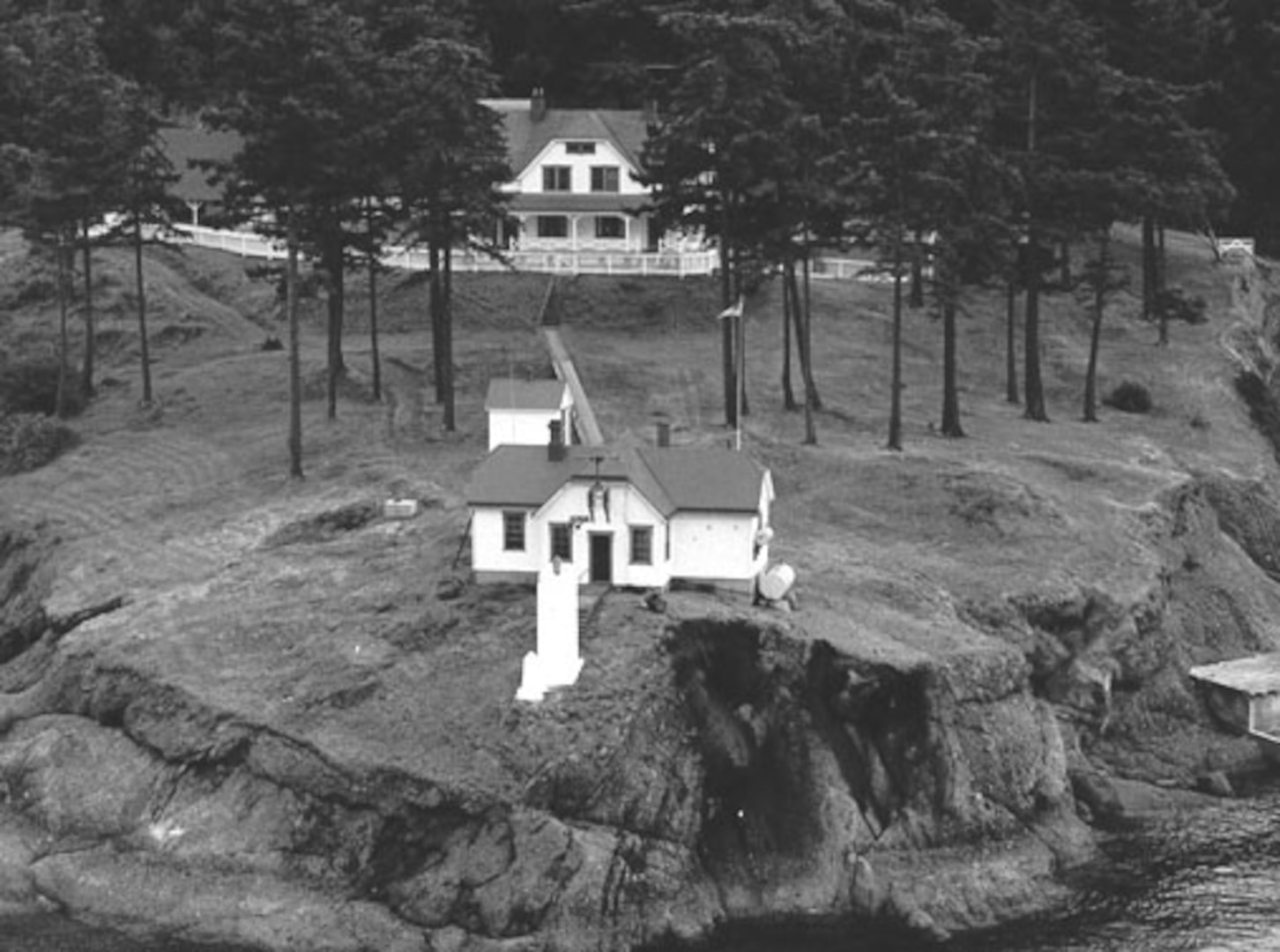 turn-point-lighthouse-united-states-coast-guard-all