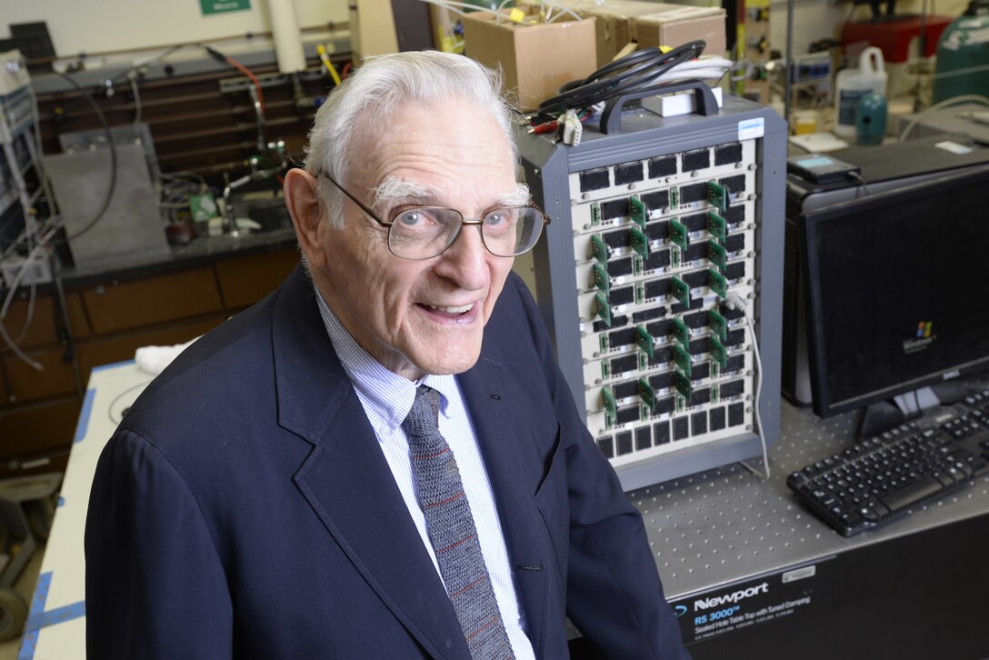 Professor John Goodenough in his lab at the University of Texas at Austin. (Photo courtesy of University of Texas at Austin)