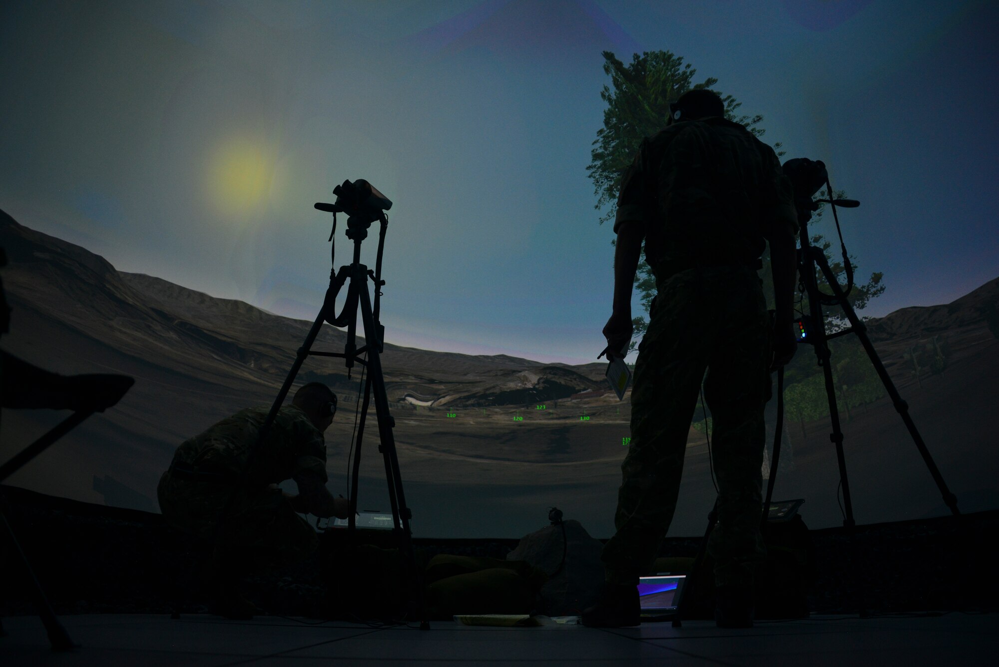 Joint Terminal Attack Controllers participate in the Exercise Coalition VIRTUAL FLAG 19-4 at Kirtland Air Force Base, N.M., Sept. 10, 2019. The 705th Combat Training Squadron, home to the Distributed Mission Operations Center, has a mission to develop, integrate and deliver capabilities and training to prepare warfighters for combat in joint and coalition environments. (U.S. Air Force photo by Staff Sgt. Kimberly Nagle)