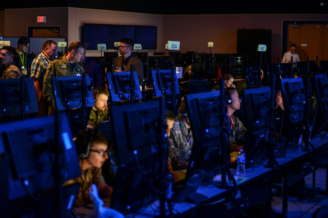 Participants from Exercise Coalition VIRTUAL FLAG 19-4 take part in the two-week exercise at Kirtland Air Force Base, N.M., Sept. 10, 2019. The exercise was set to train over 450 joint and coalition warfighters located at 23 sites and three different continents. (U.S. Air Force photo by Staff Sgt. Kimberly Nagle)