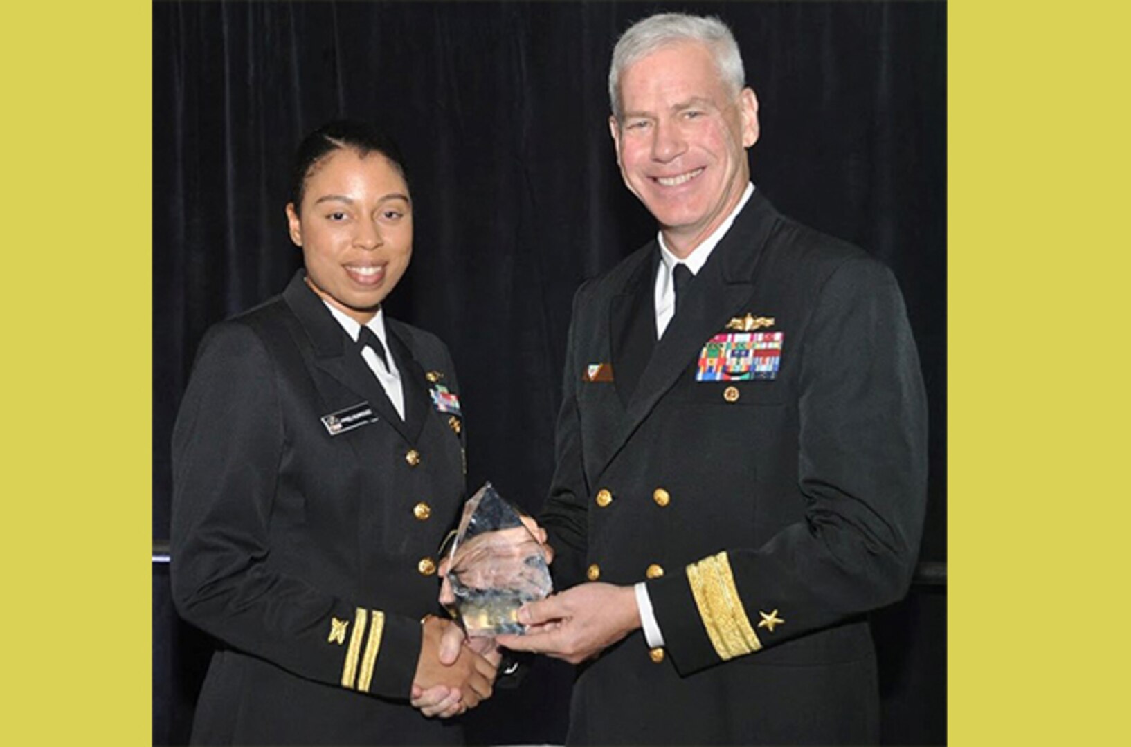 Lt Rodriguez receives award
