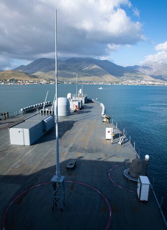 USS Mount Whitney (LCC 20); Gaeta, Italy