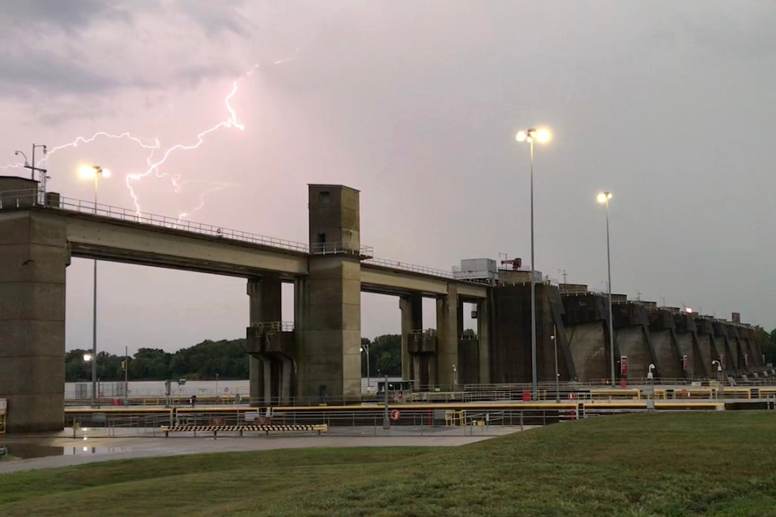 Lightning at Newburgh Locks and Dam