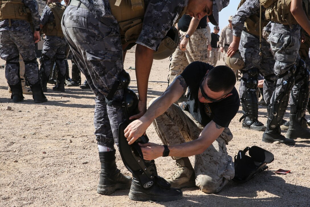 4th LE, Jordanian 77th Marines Battalion train during Exercise Eager Lion 2019