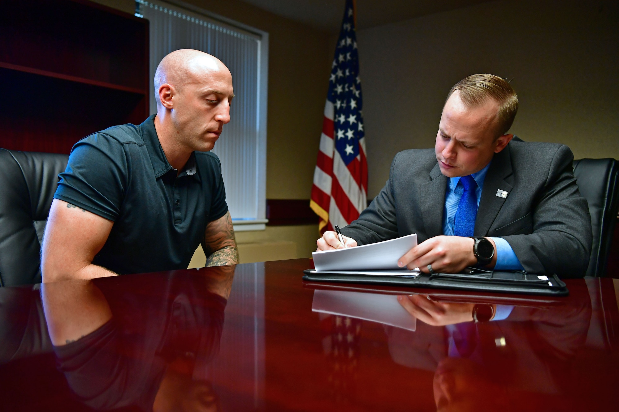 Special Agent Russ Ward conducts a simulated interview.