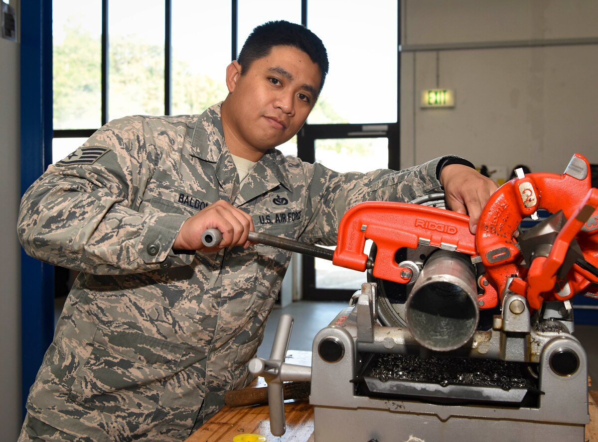 Airlifter Of The Week 786th CES Airman Saves Restaurant Receives 