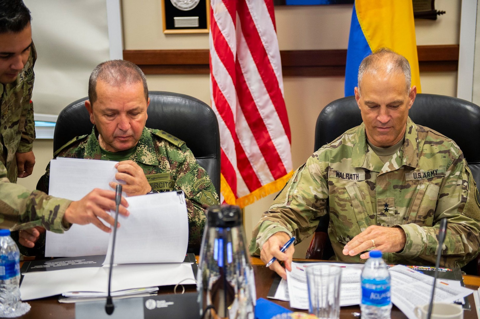 Maj. Gen. Oscar Alberto Quintero Gonzales (left), Inspector General of the Colombian Army, meets with Maj. Gen. Daniel Walrath, U.S. Army South commander during the bilateral staff talks hosted by U.S. Army South at Fort Sam Houston from Sept. 5-6. U.S. Army South, as the U.S. Army's executive agent, hosted bilateral staff talks with Colombian army leaders Sept. 5-6 at Joint Base San Antonio-Fort Sam Houston, to develop professional partnerships and increase interaction between armies. These talks will strengthen and plan future strategic, operational, and security agreements.