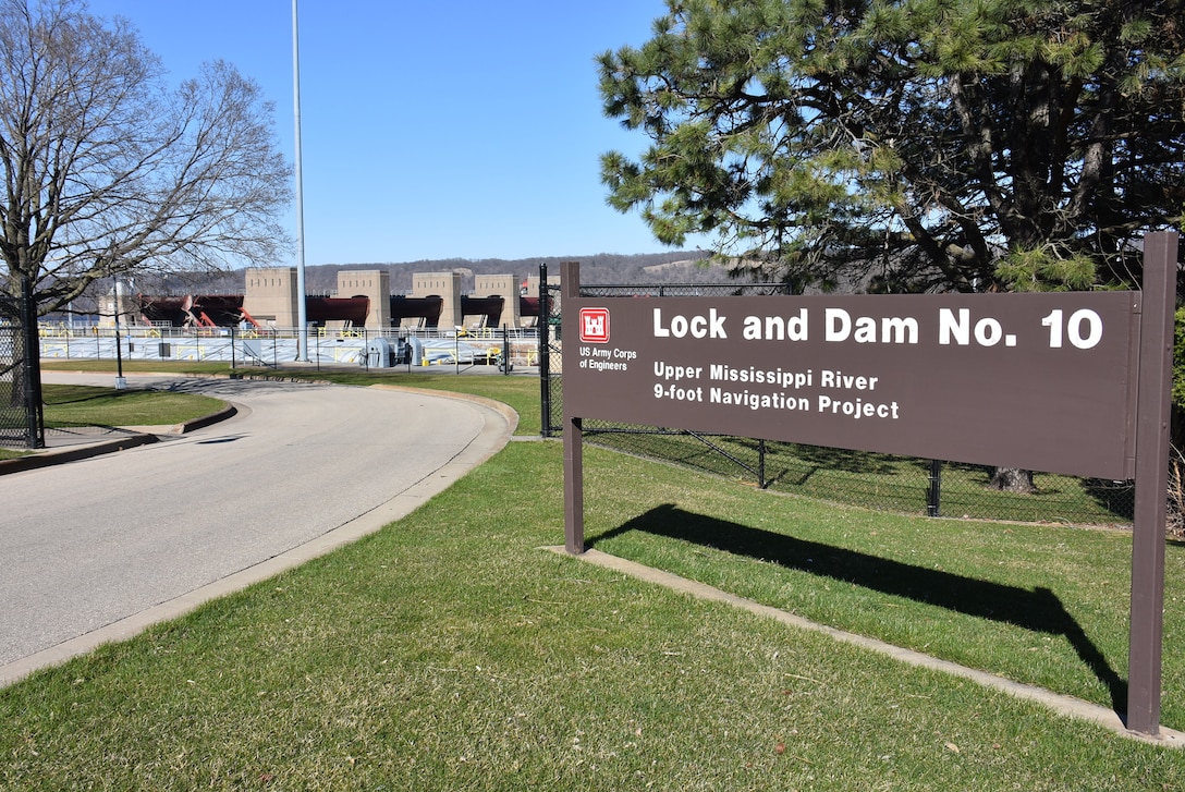 Corps of Engineers, St. Paul District Lock and Dam 10 entrance