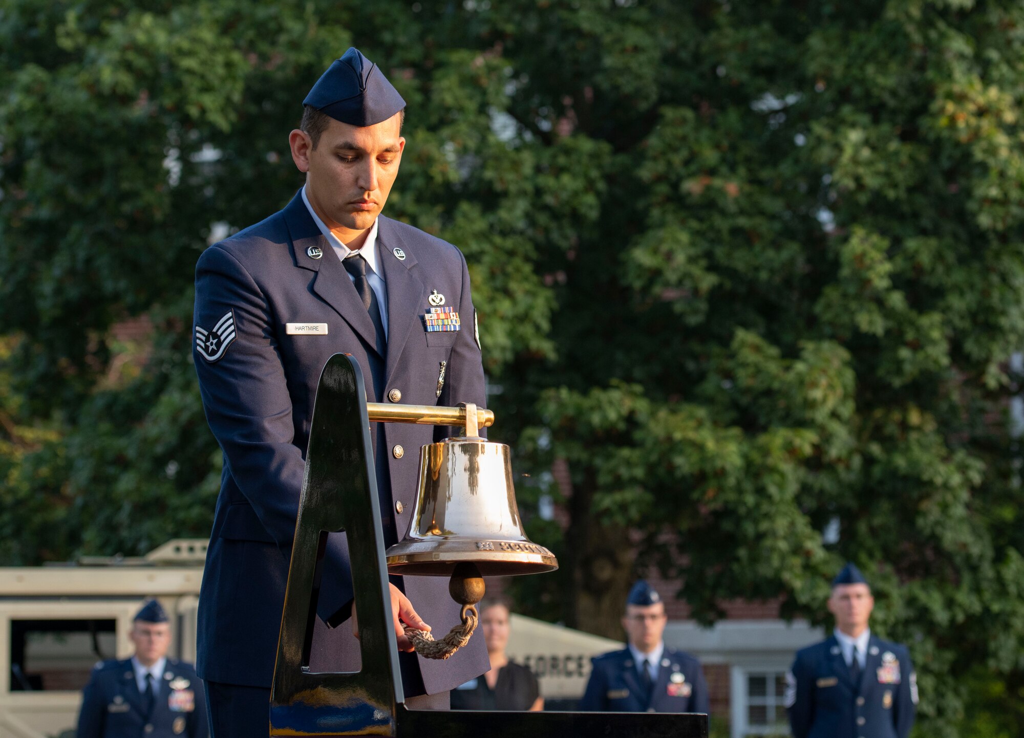 Airmen rings bell