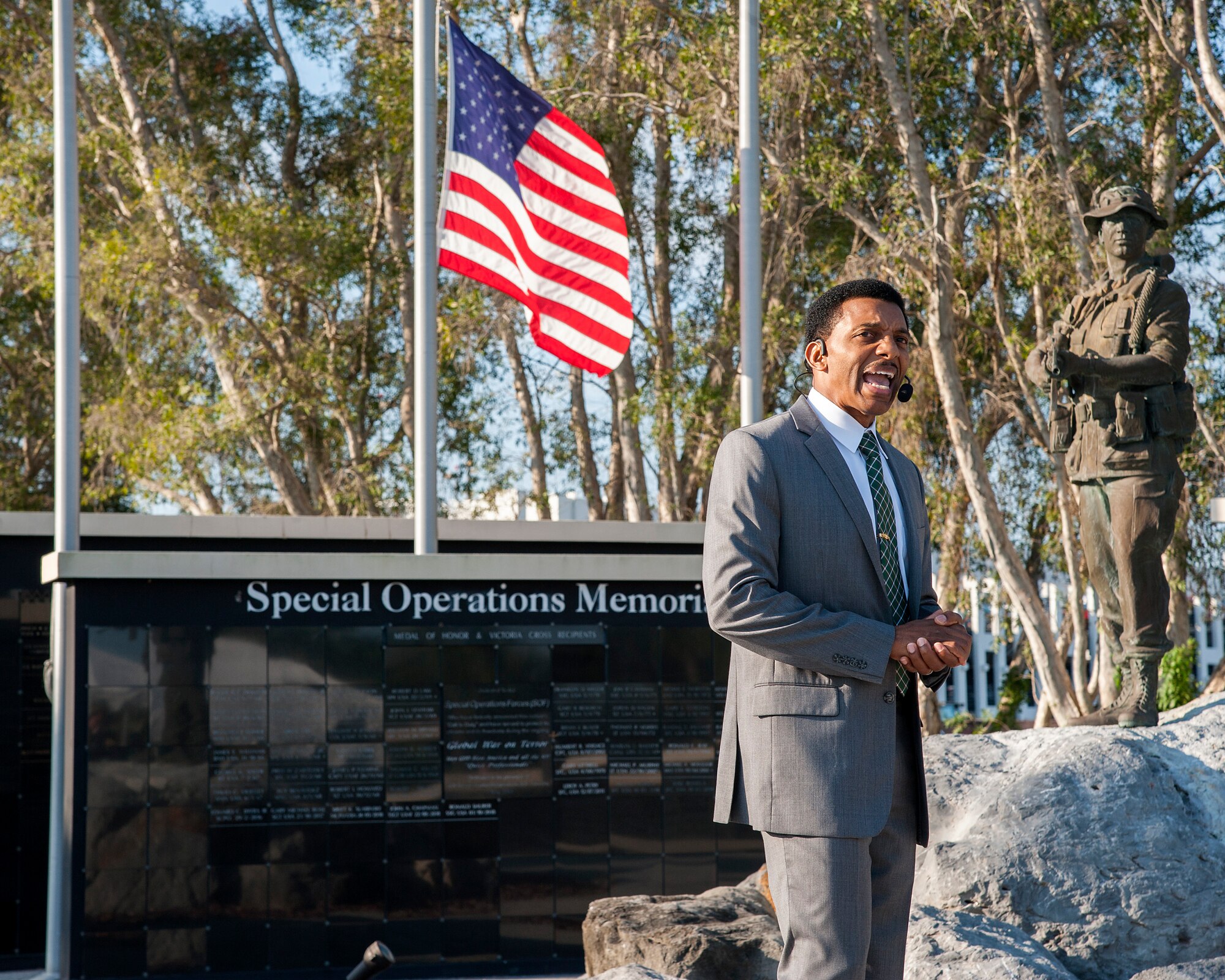 A Team MacDill Member performs “Old Glory” during a 9/11 memorial ceremony held at MacDill Air Force Base, Fla., Sept. 11, 2019.