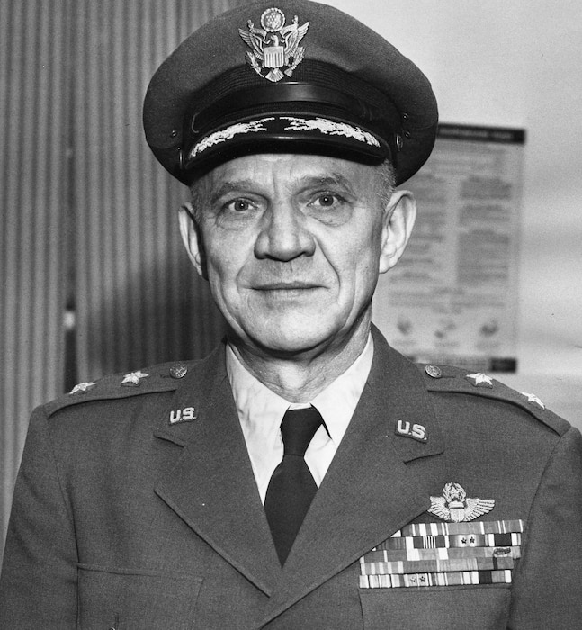 Maj. Gen. Alvan C. Kincaid biography photo.