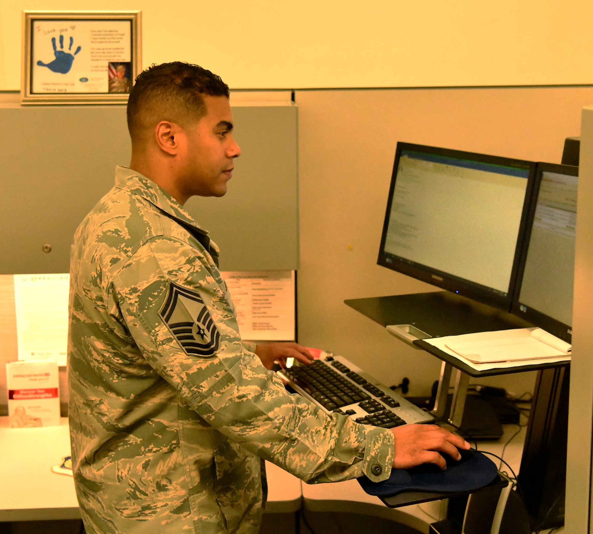 Senior Master Sgt. Calvin Speed, the Air Force Materiel Command training manager at AFMC headquarters, Wright-Patterson Air Force Base, Ohio. (U.S. Air Force photo / Darrius A. Parker)